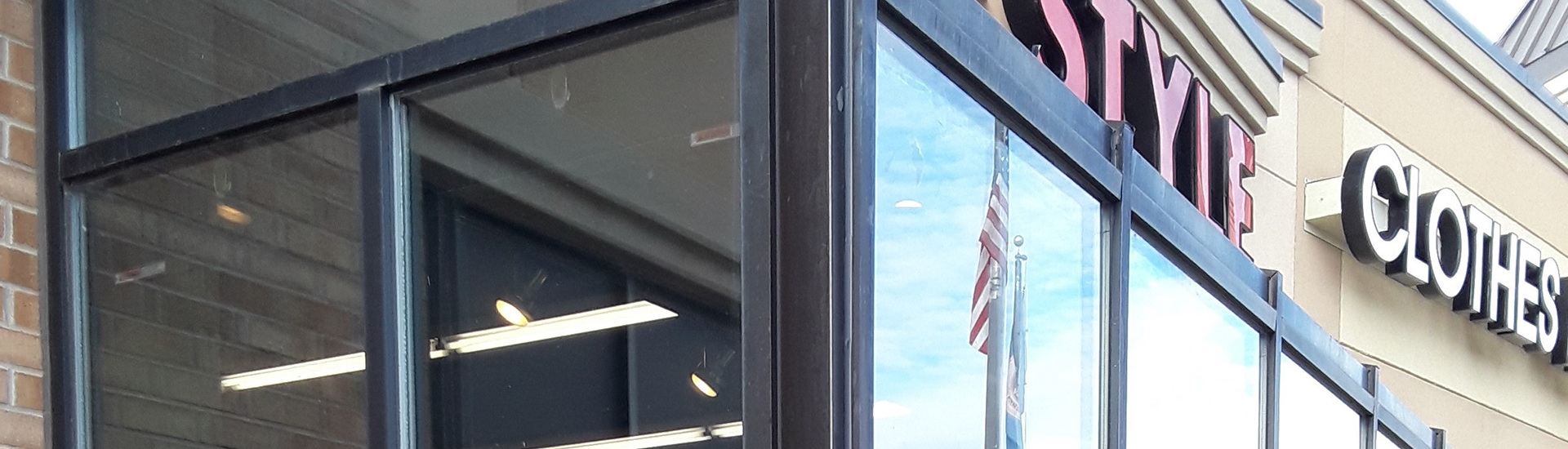 Turn Style Consignment Brin Glass Company